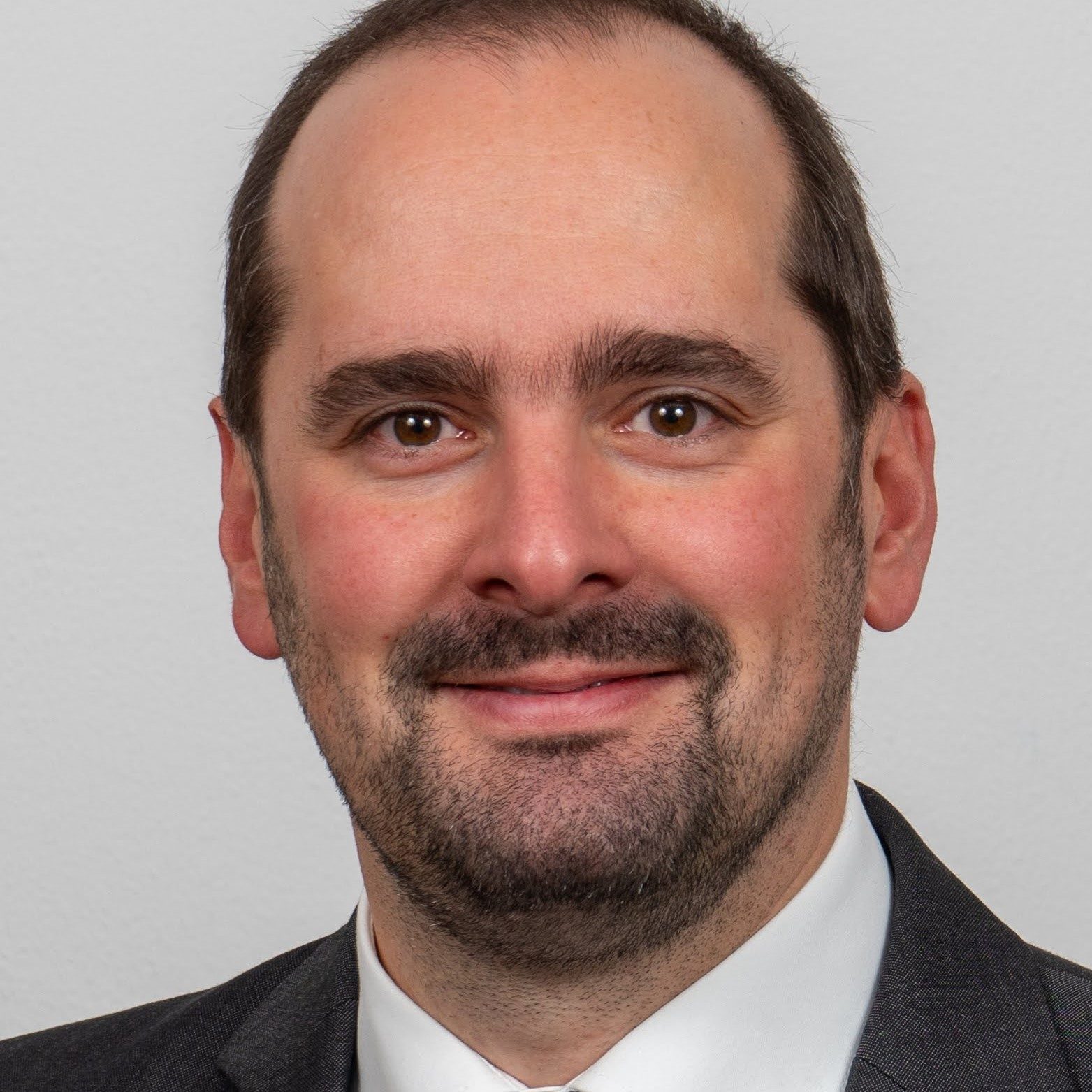 cropped-Neef.jpg